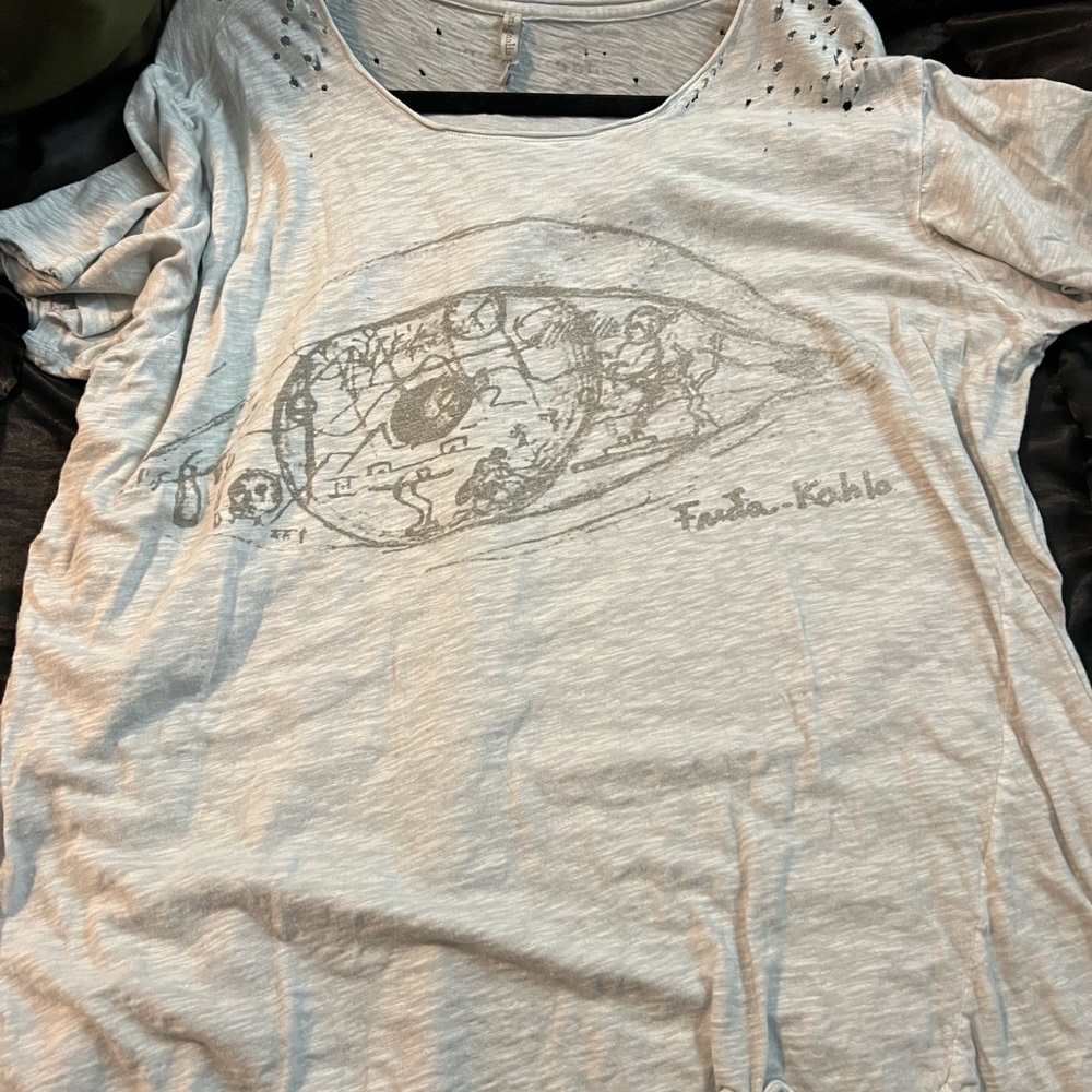 Magnolia pearl tee